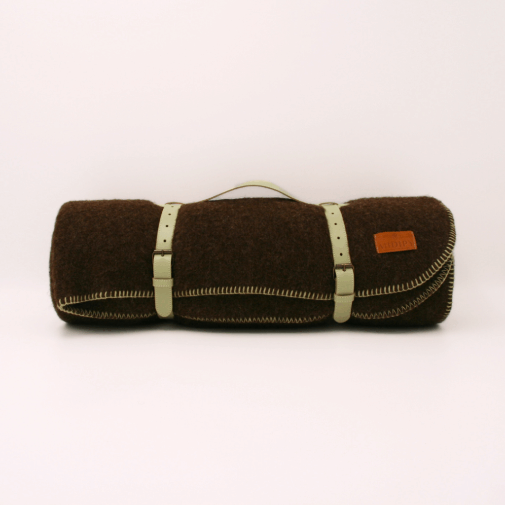 Plaid en laine de mouton noir