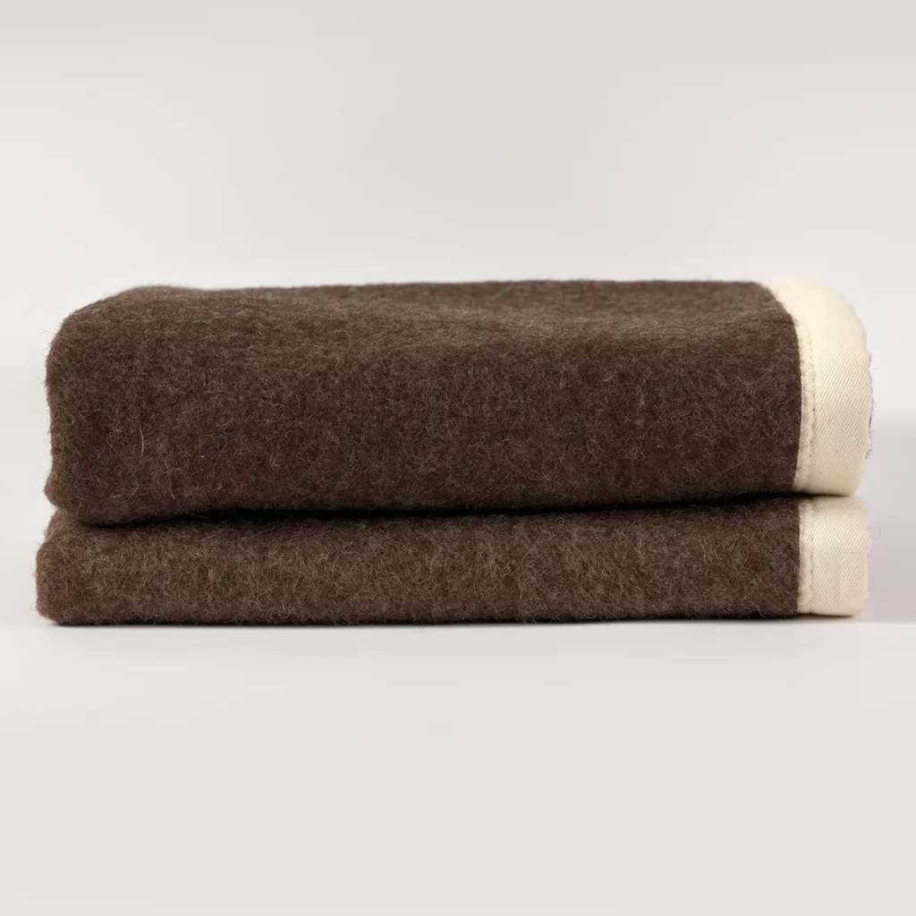 Plaid Marboré Chocolat Ivoire