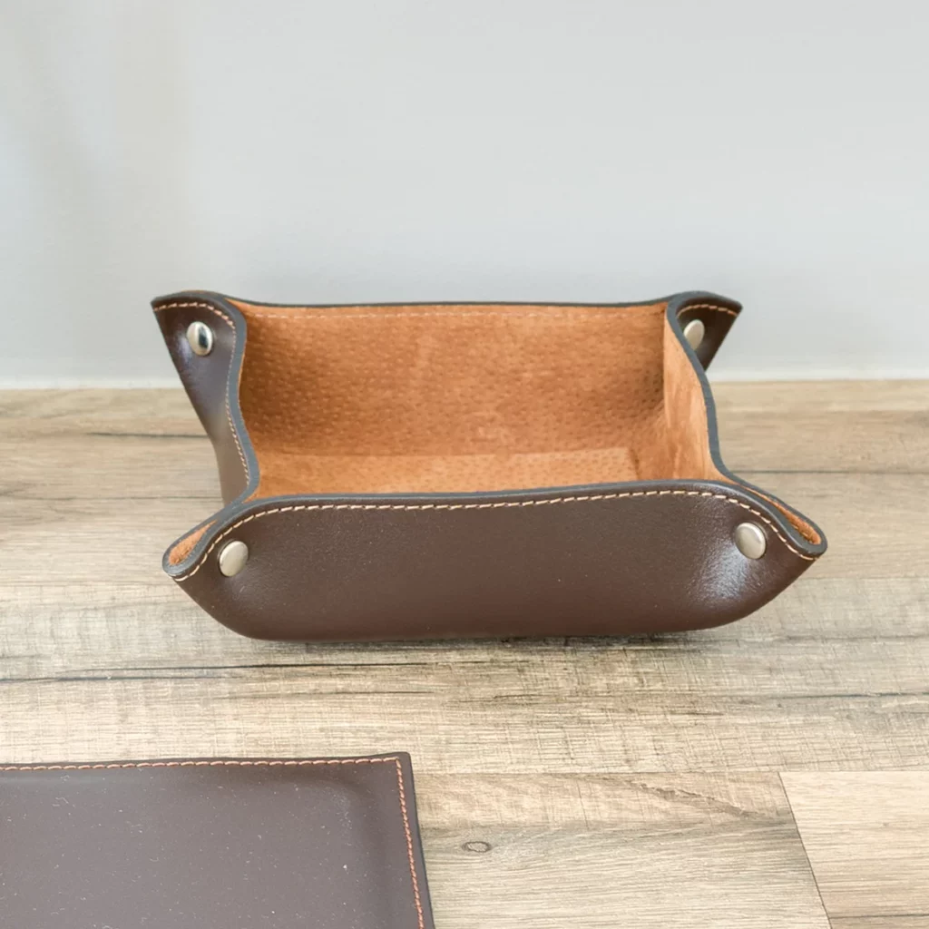 vide-poche en cuir fait main de Midipy