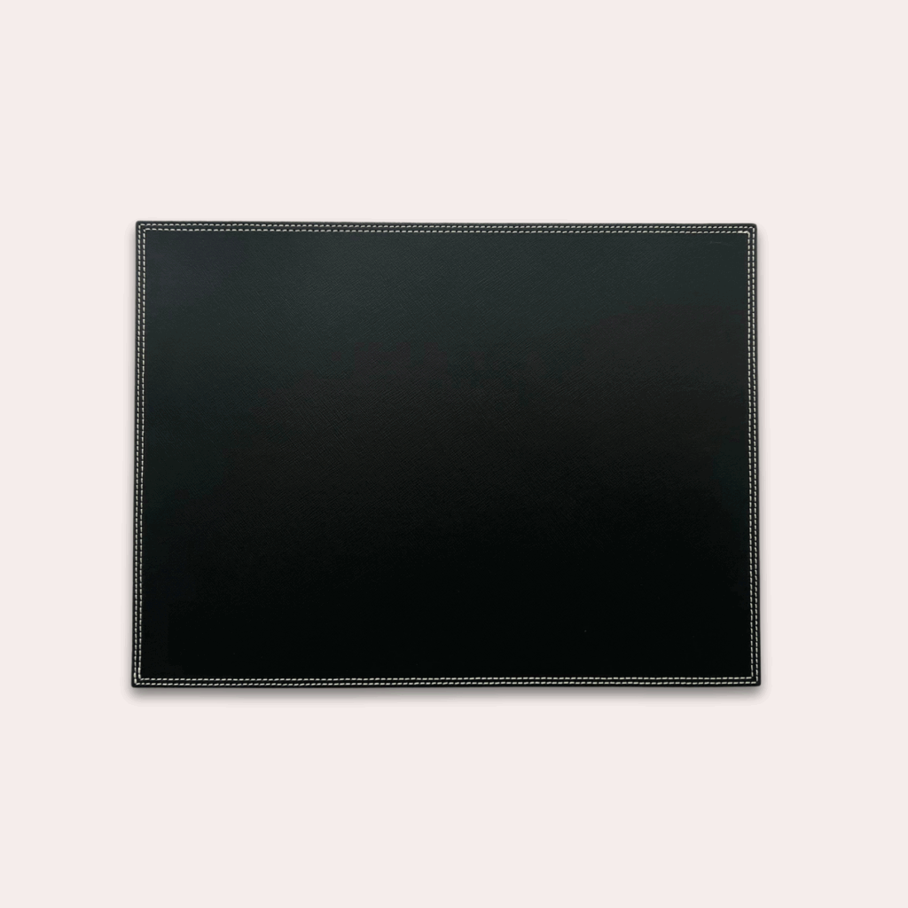 set de table cuir noir