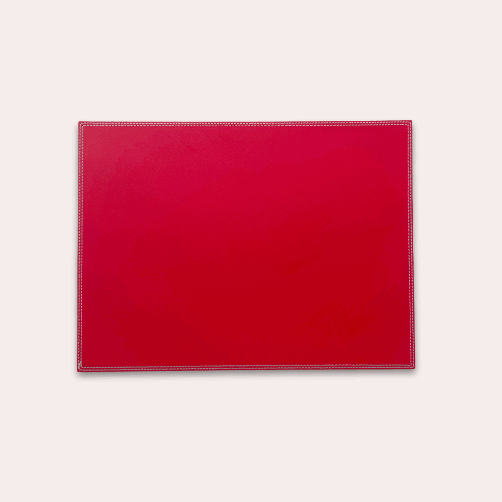 set en cuir rouge