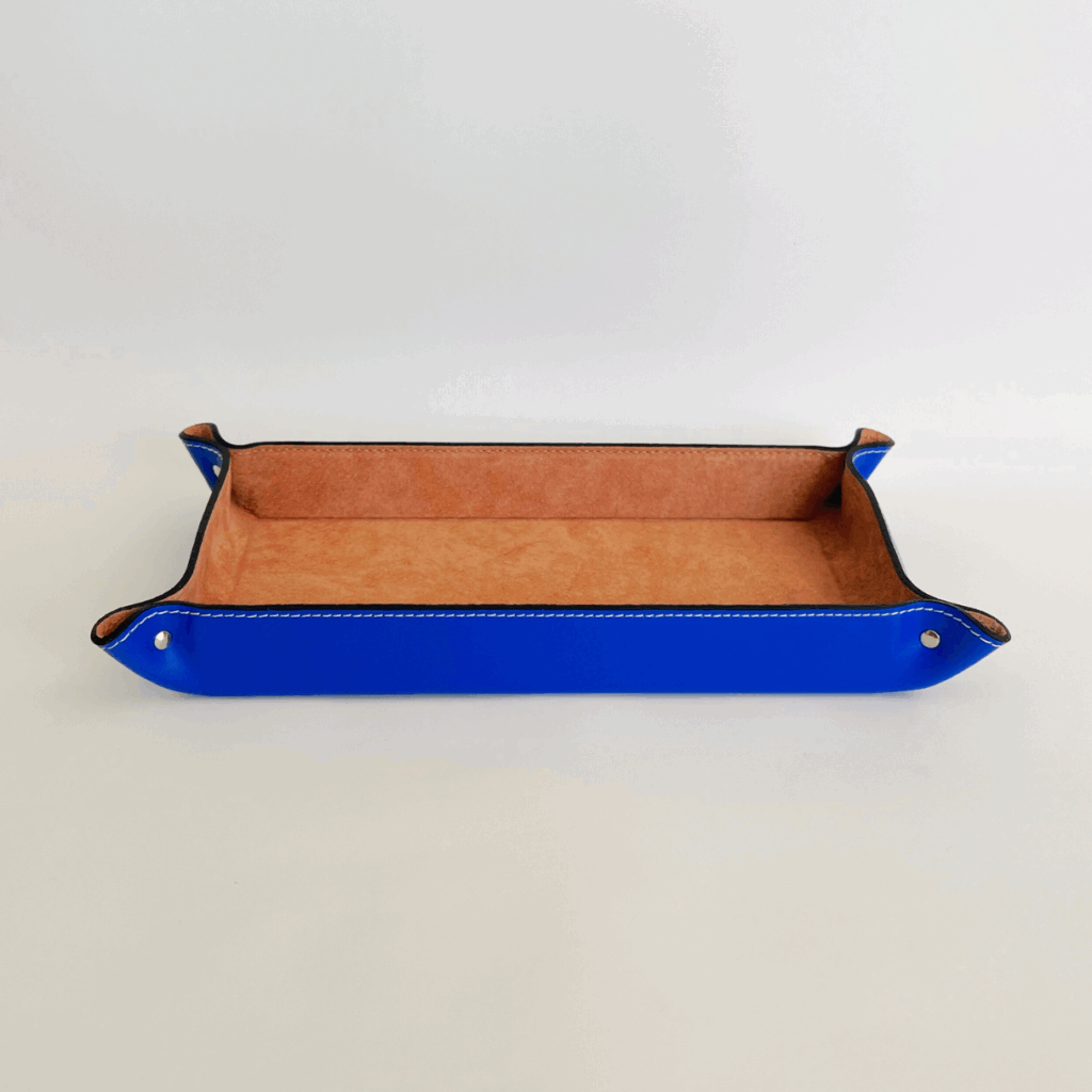 vide-poche en cuir bleu