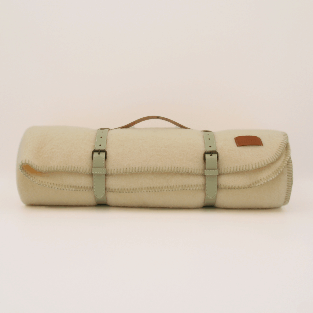 plaid pure laine vierge ivoire et feston vert lichen