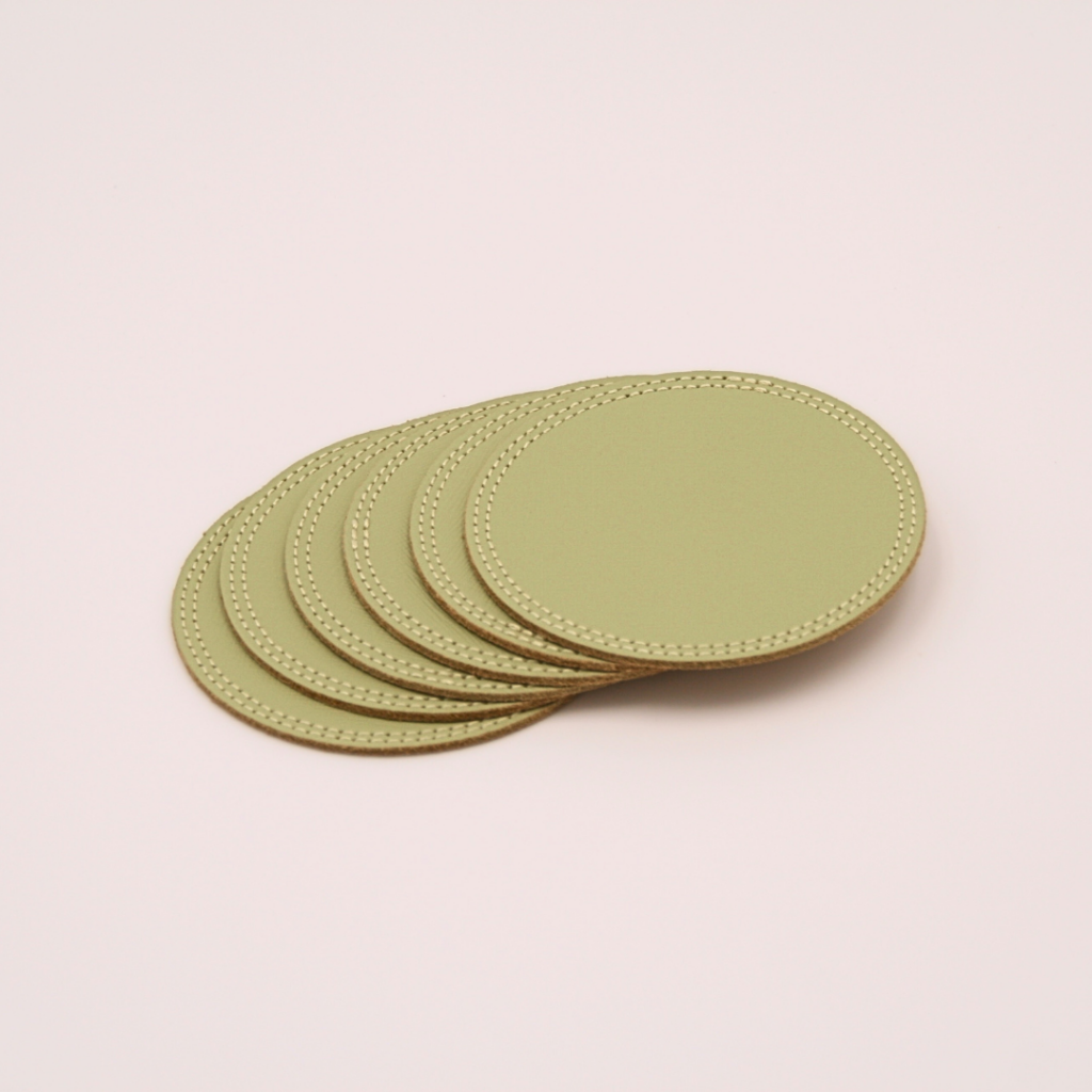 sous verre en cuir vert amande